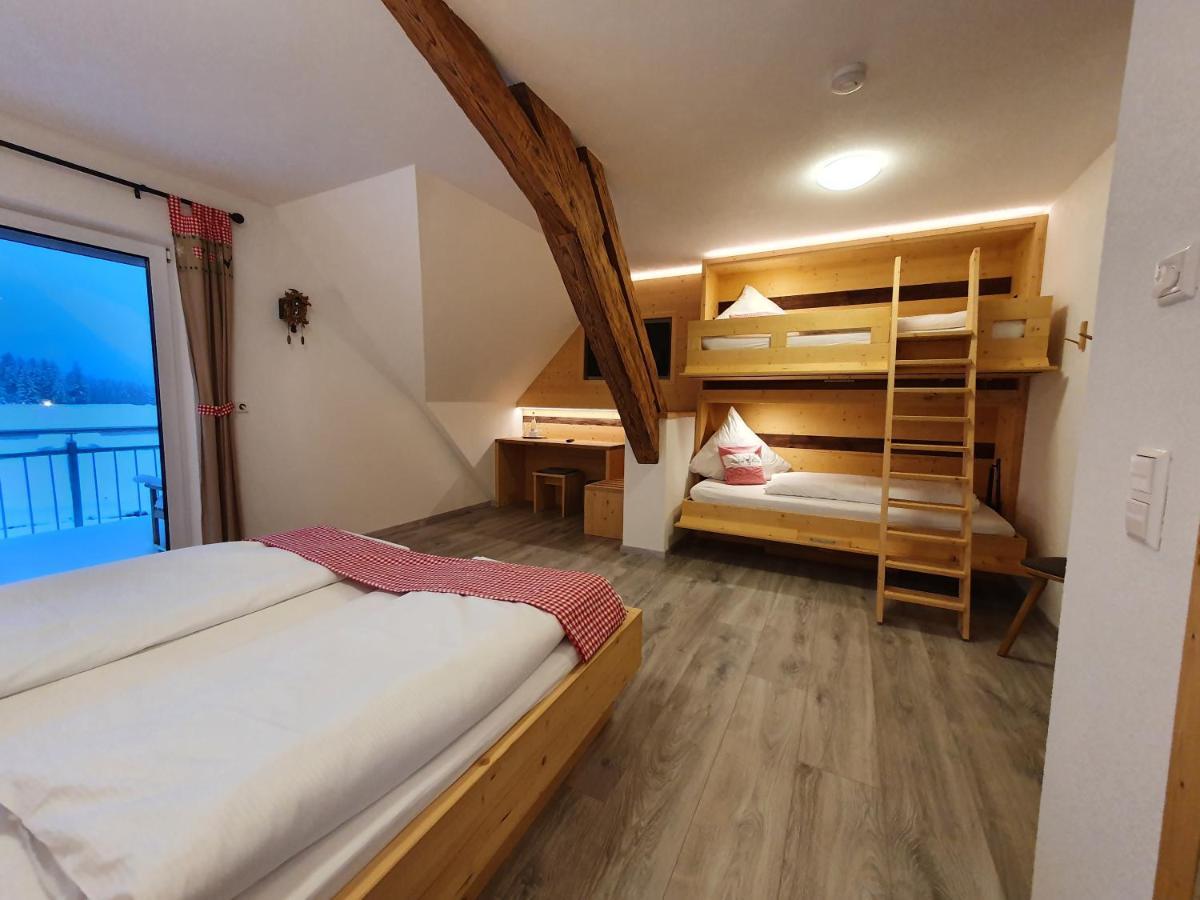 Gasthaus Zum Hirschen Furtwangen Buitenkant foto