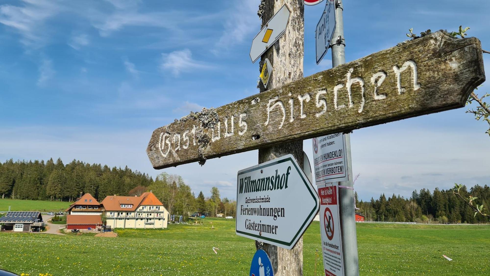 Gasthaus Zum Hirschen Furtwangen Buitenkant foto