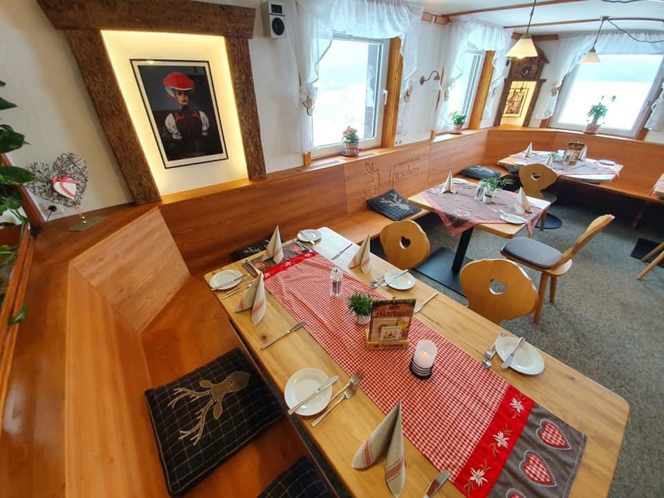 Gasthaus Zum Hirschen Furtwangen Buitenkant foto