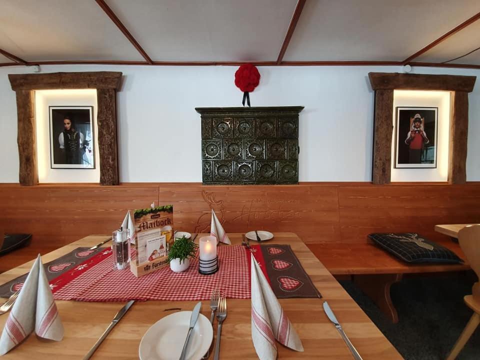 Gasthaus Zum Hirschen Furtwangen Buitenkant foto